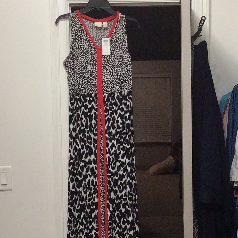 Chico’s Mixed Dots Pleat Front Maxi Dress size 1 NEW
